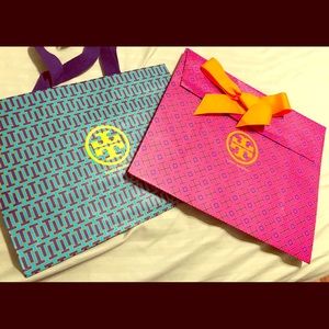 Tory Burch Paper bag and gift box